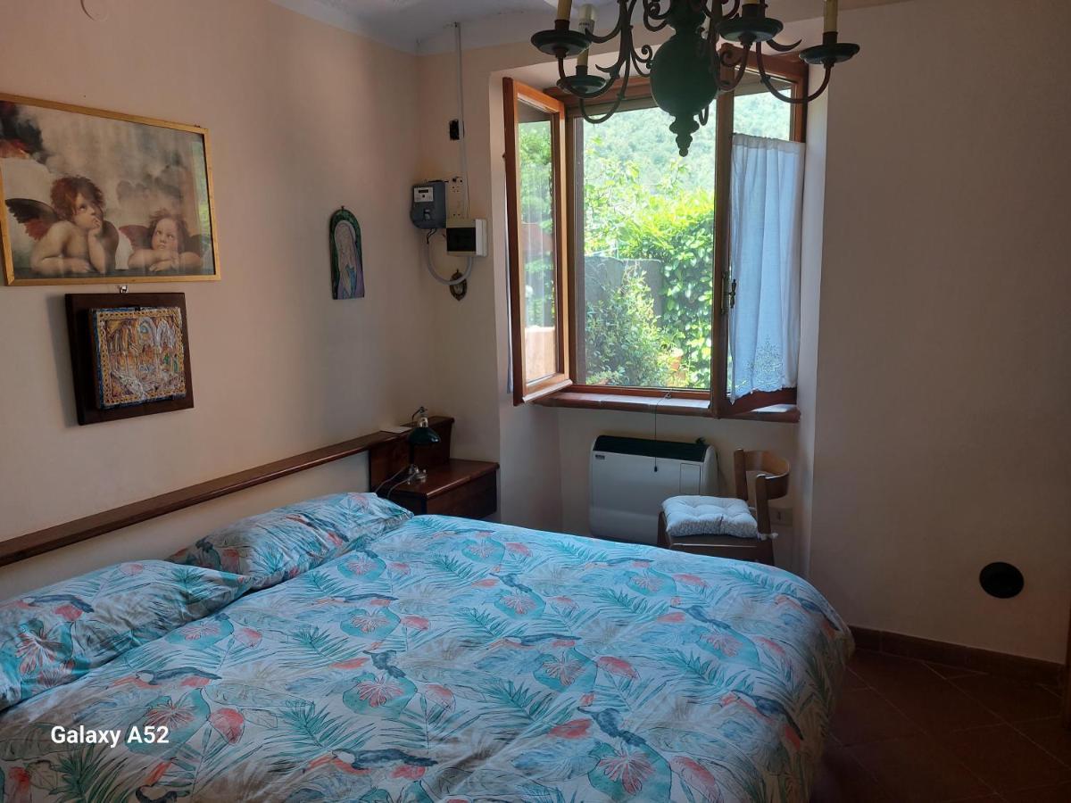 Al Lago Nel Verde Apartment Piediluco Bagian luar foto